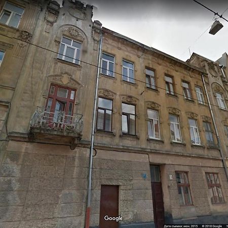 Charming Apartment In The City Center Lviv Dış mekan fotoğraf