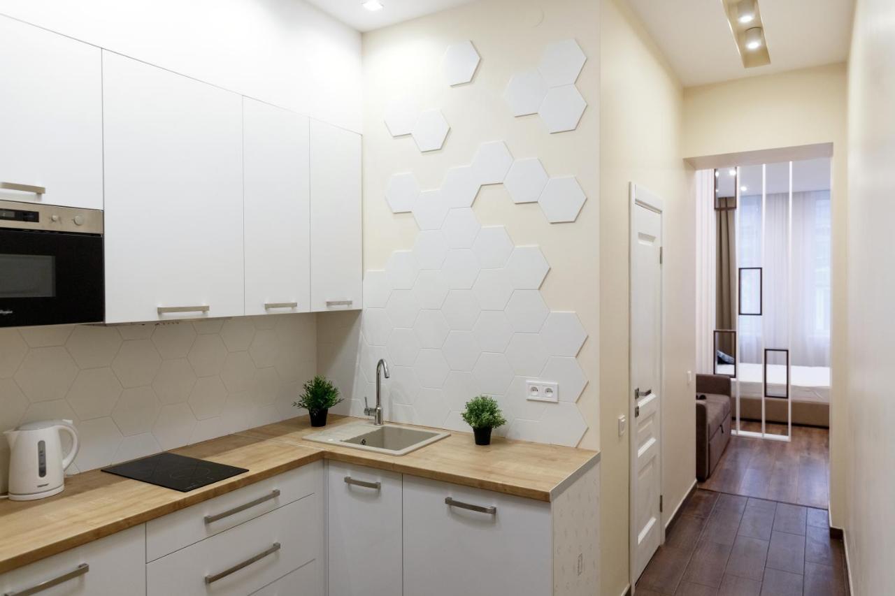 Charming Apartment In The City Center Lviv Dış mekan fotoğraf