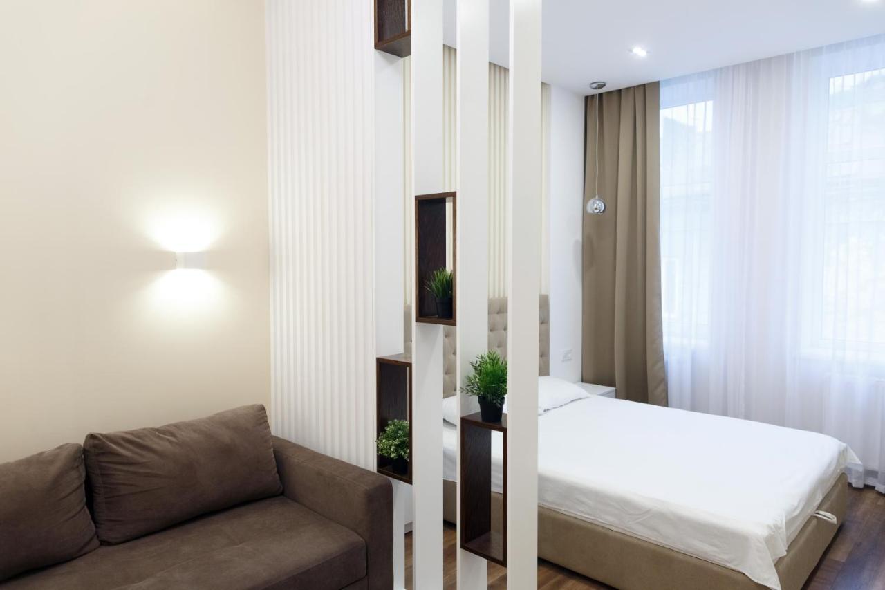 Charming Apartment In The City Center Lviv Dış mekan fotoğraf